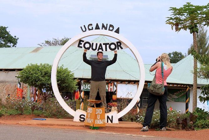 3 Days Group Safari To Queen Elizabeth Park In Uganda. - Guides, interpretation, and the value of a good spotter