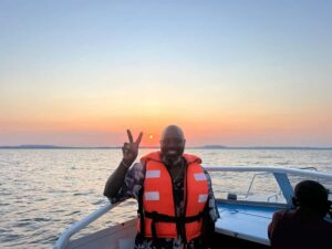 Entebbe: Equatar Line Tour & Victoria Lake Sunset Boat Ride - Getting to Nakiwogo and boarding: logistics that can make or break the day