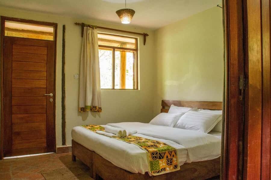 From Kigali: 2-Day Gorilla Trek: Bwindi Nat Park - The safari Land Cruiser ride: comfort for bumpy roads