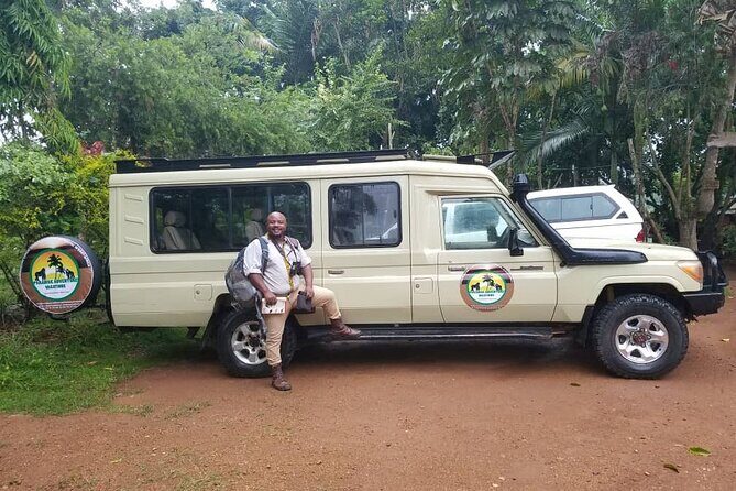 Gorilla & Chimpanzee Trekking in Uganda - 5 Days - Lodging, meals, and what’s actually included in the price