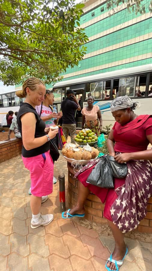 Kampala: Female-Guided Walking Tour - SSDM Temple: A Calm Pause in the Route