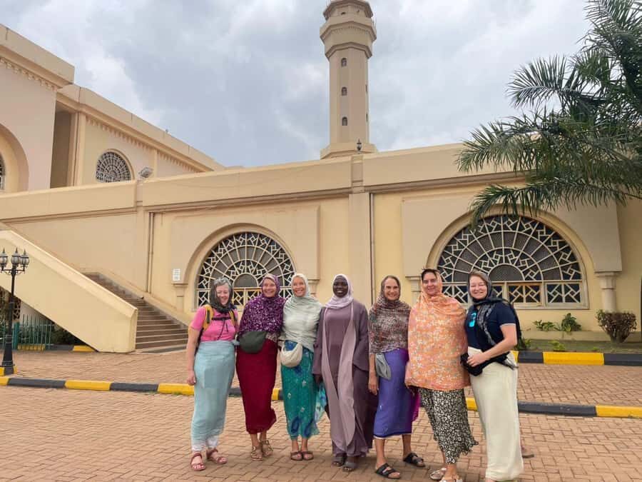 Kampala: Guided City Walking Tour with Gadaffi Mosque - Starting at Kitenji: The Benefit of a Local Guide’s Rhythm