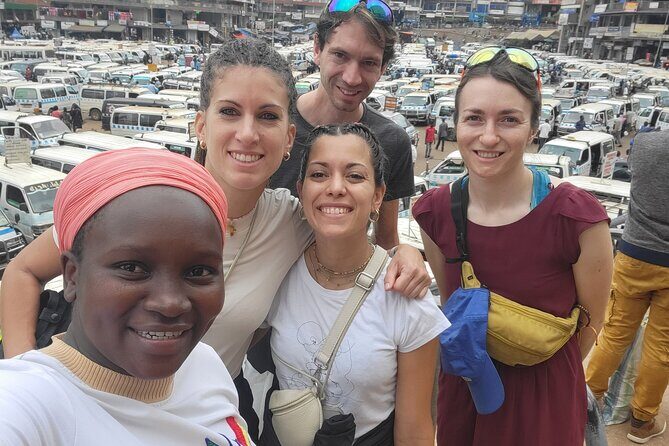 Kampala guided walking tour - Hindu Temple stop: how faith arrived in Uganda
