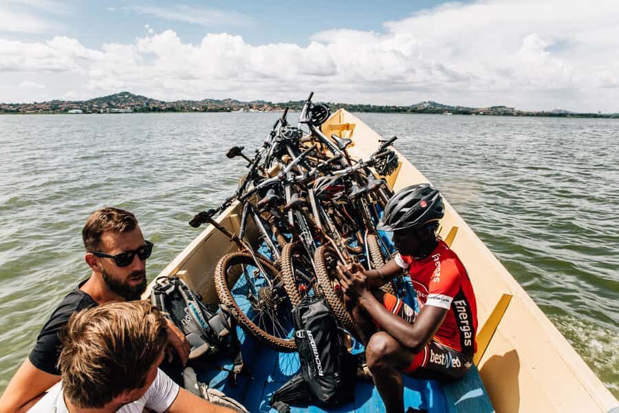 Kampala: Lake Victoria Island Cycling Tour - Bike, helmet, and how the guide keeps it manageable