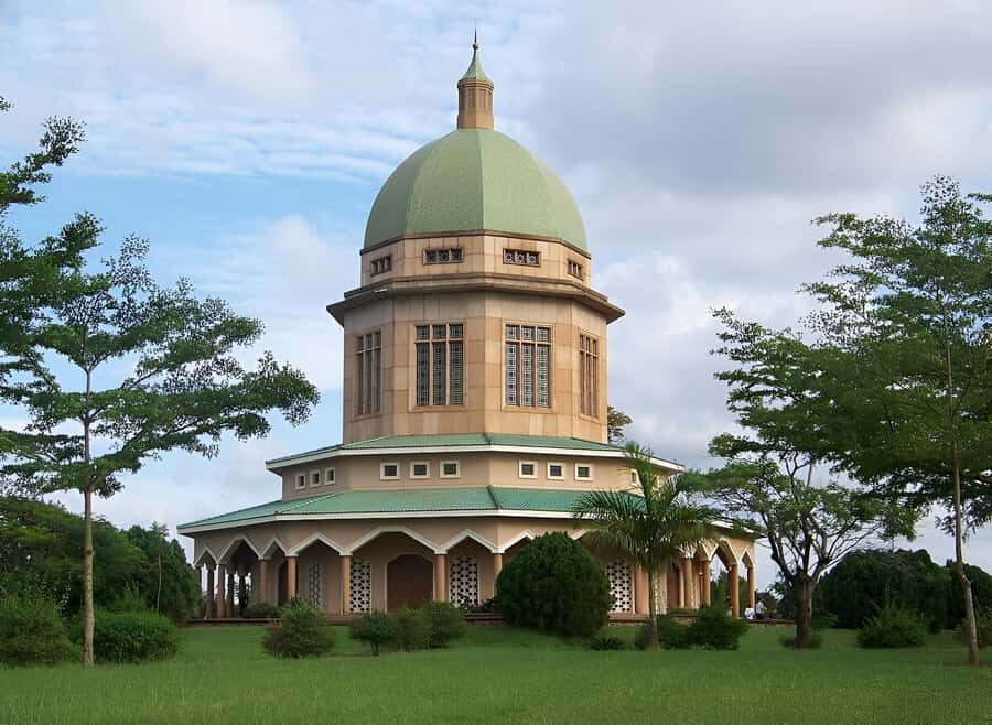 Kampala: Private Guided City Tour with vehicle Transfers - Getting Oriented: Private Transfers and a Guide You Can Ask Questions To