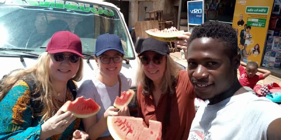 Kampala: Three-Hour Food Tour - Kamwokya Market: Seasonal Fruit and Street Snacks All Together